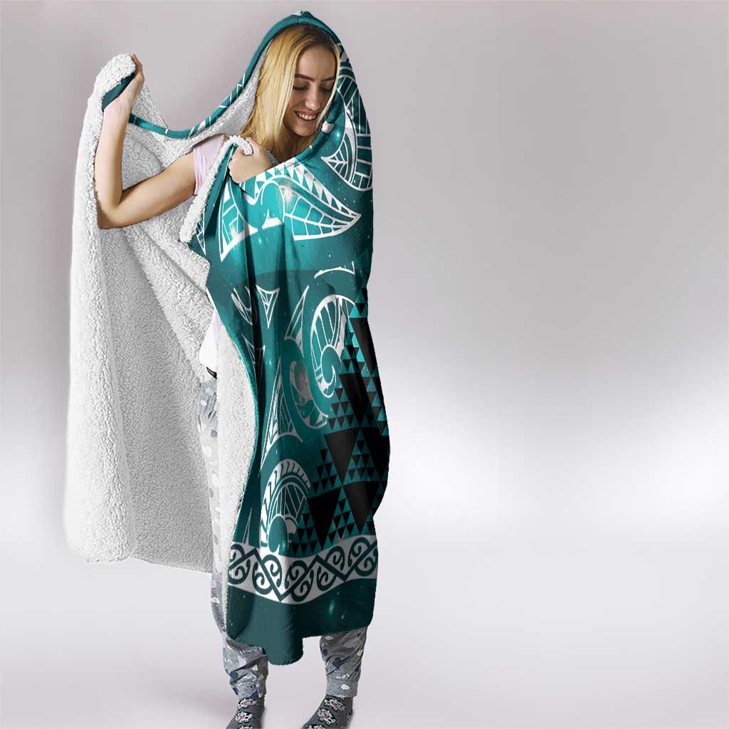 Matariki New Zealand Hooded Blanket NZ Niho Taniwha Maori New Year Cyan Galaxy LT14 - Polynesian Pride
