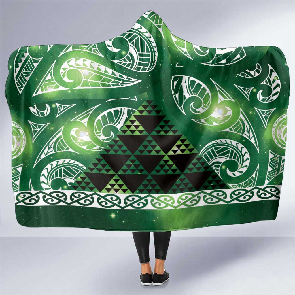Matariki New Zealand Hooded Blanket NZ Niho Taniwha Maori New Year Green Galaxy LT14 One Size Green - Polynesian Pride