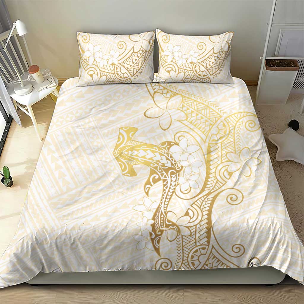 Gold and White Hawaii Bedding Set Hammerhead Shark Tattoo Curve Polynesian - Polynesian Pride