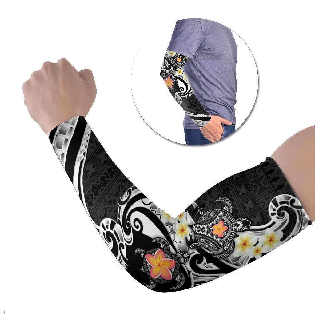 Bula Fiji Tapa Turtle Arm Sleeves Plumeria Fijian Masi Vonu Black LT14 Set of 2 Black - Polynesian Pride