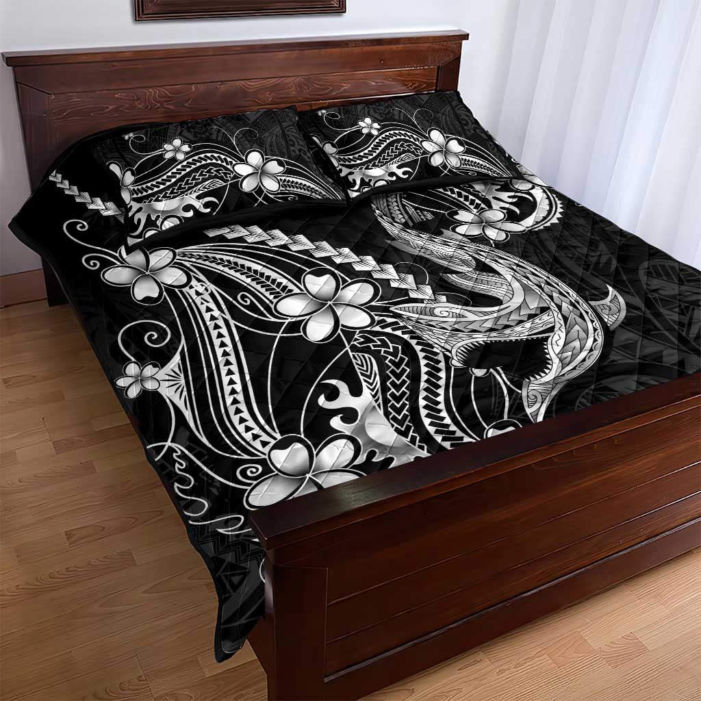 Black Aloha Hawaii Quilt Bed Set Polynesian Shark Tattoo With Plumeria - Polynesian Pride
