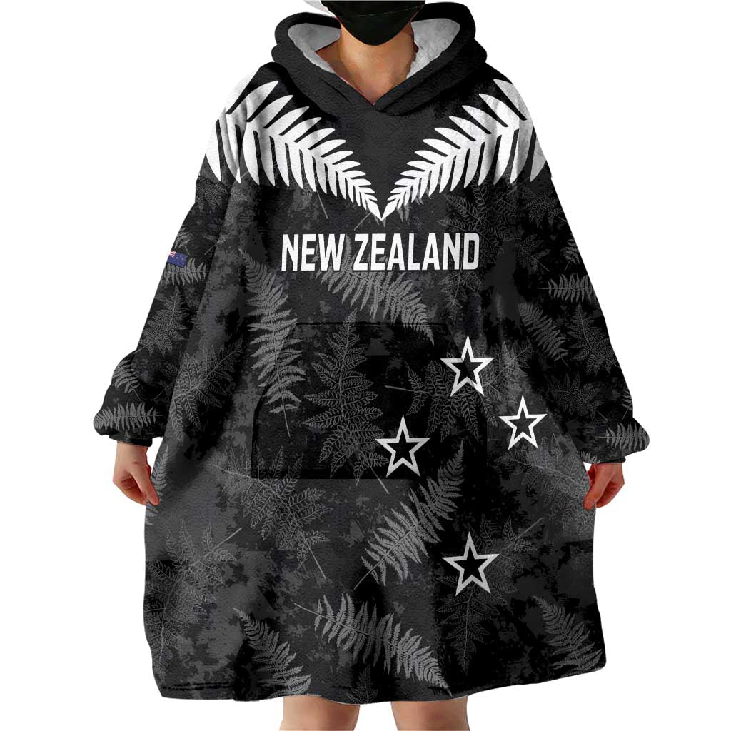 Custom New Zealand Silver Fern Football Wearable Blanket Hoodie Go Aotearoa Grunge Black - Polynesian Pride