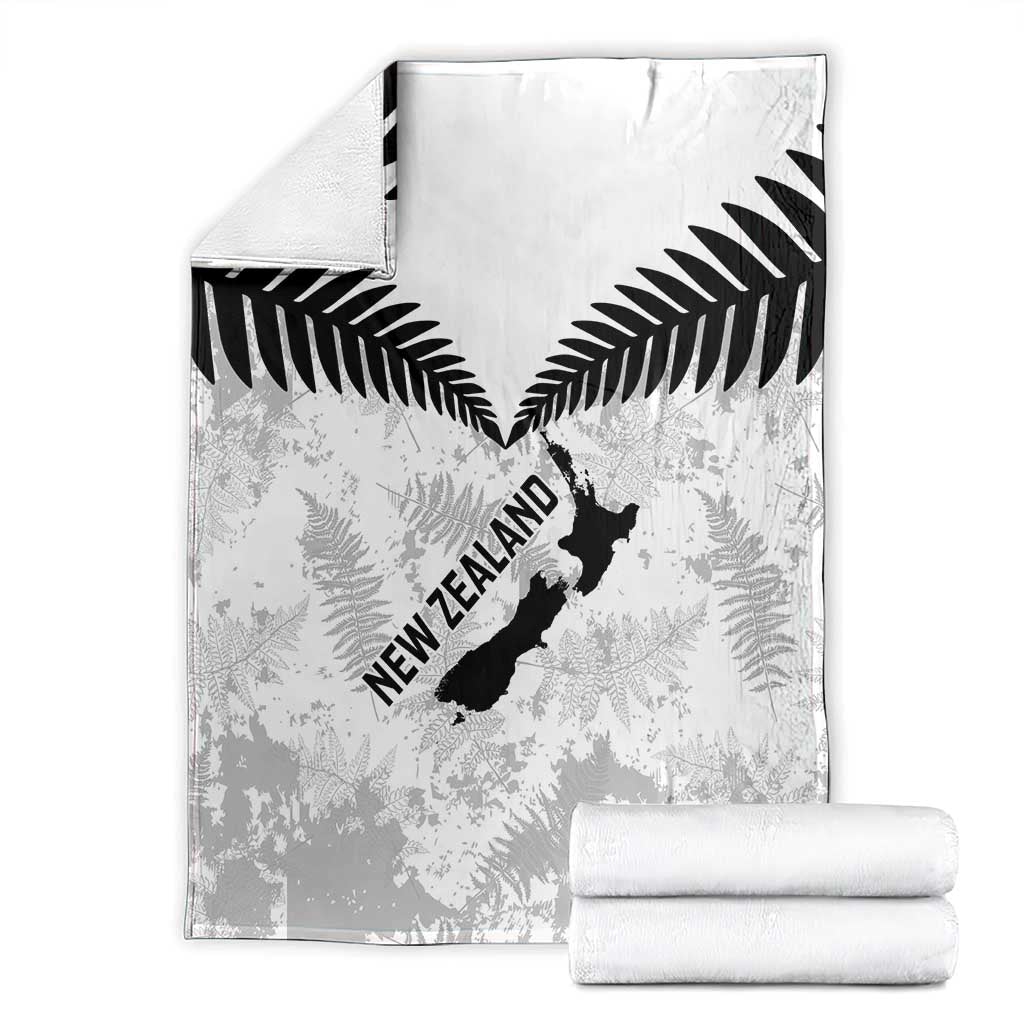 Custom New Zealand Silver Fern Football Blanket Go Aotearoa Grunge White - Polynesian Pride