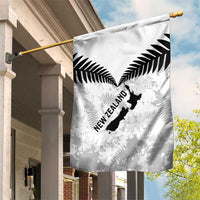 Custom New Zealand Silver Fern Football Garden Flag Go Aotearoa Grunge White - Polynesian Pride