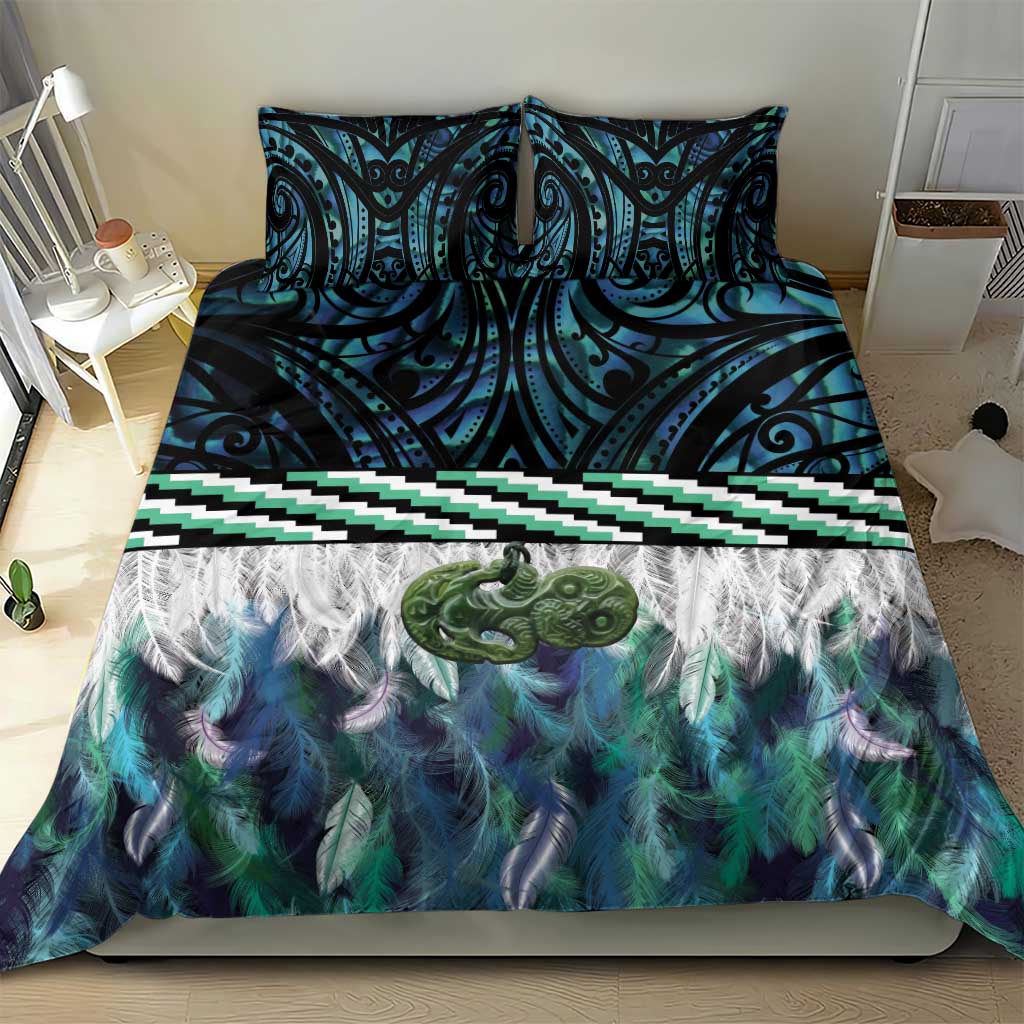 Turquoise Traditional Cloak Aotearoa Bedding Set Maori Paua Shell Korowai Pattern