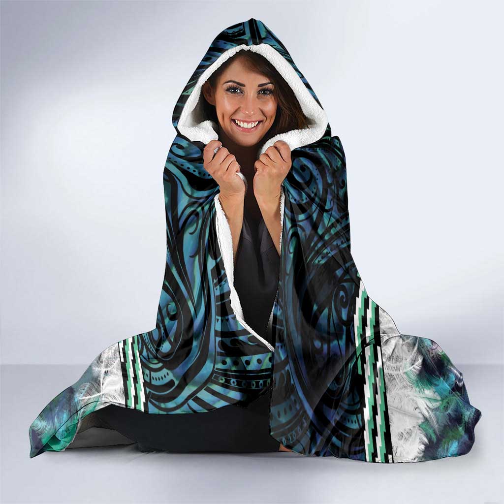 Turquoise Traditional Cloak Aotearoa Hooded Blanket Maori Paua Shell Korowai Pattern LT14 - Polynesian Pride