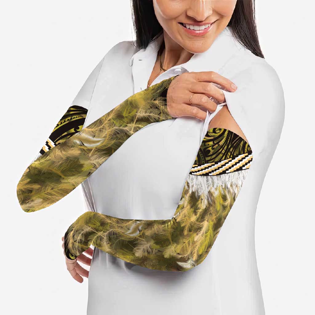 Yellow Traditional Cloak Aotearoa Arm Sleeves Maori Paua Shell Korowai Pattern - Polynesian Pride