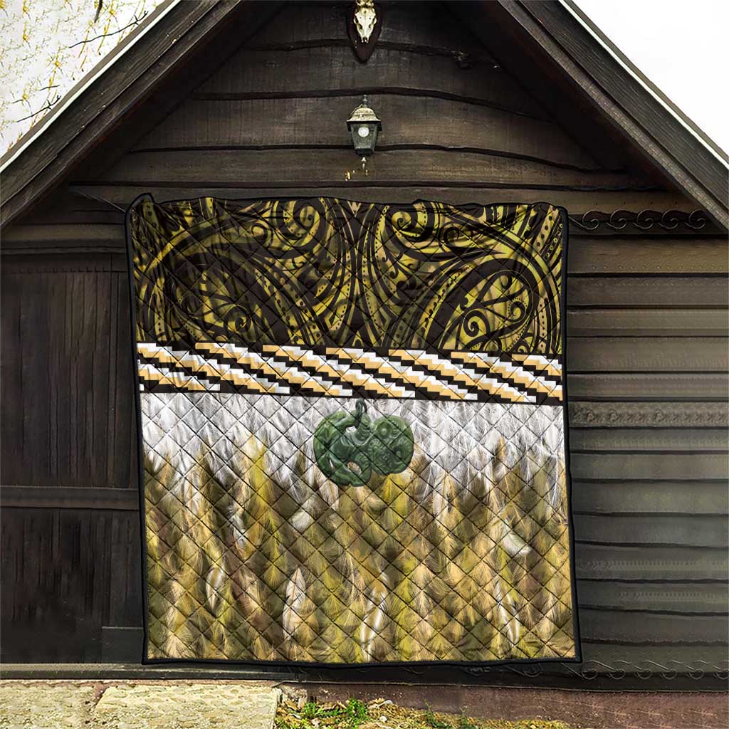 Yellow Traditional Cloak Aotearoa Quilt Maori Paua Shell Korowai Pattern