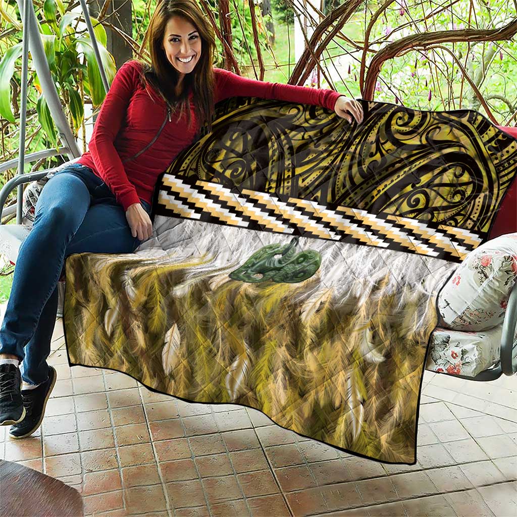 Yellow Traditional Cloak Aotearoa Quilt Maori Paua Shell Korowai Pattern