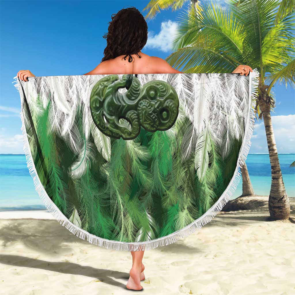 Green Traditional Cloak Aotearoa Beach Blanket Maori Paua Shell Korowai Pattern LT14 - Polynesian Pride