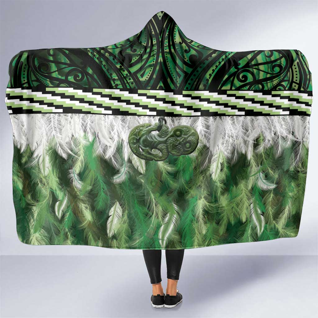 Green Traditional Cloak Aotearoa Hooded Blanket Maori Paua Shell Korowai Pattern LT14 One Size Green - Polynesian Pride