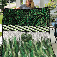 Green Traditional Cloak Aotearoa Quilt Maori Paua Shell Korowai Pattern