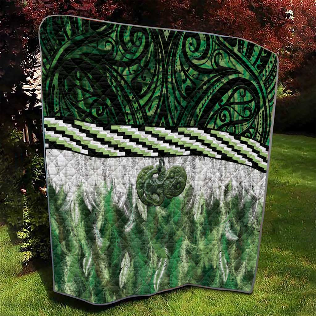 Green Traditional Cloak Aotearoa Quilt Maori Paua Shell Korowai Pattern