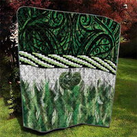 Green Traditional Cloak Aotearoa Quilt Maori Paua Shell Korowai Pattern