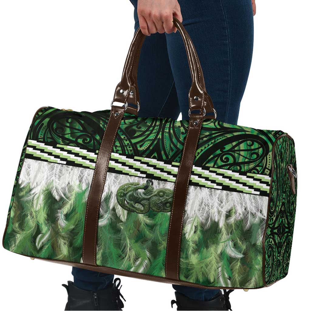 Green Traditional Cloak Aotearoa Travel Bag Maori Paua Shell Korowai Pattern - Polynesian Pride