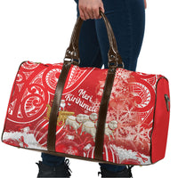 New Zealand Christmas In July Travel Bag Funny Santa Sheep Meri Kirihimete Red