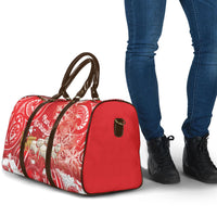 New Zealand Christmas In July Travel Bag Funny Santa Sheep Meri Kirihimete Red