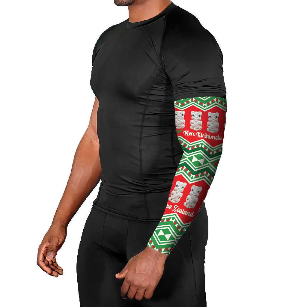 New Zealand Christmas In July Arm Sleeves Meri Kirihimete Hei Tiki Taniko Motifs Seamless