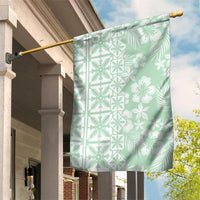 Pastel Green Kahili Quilt Hawaii Garden Flag Tropical Flower Seamless Half Style