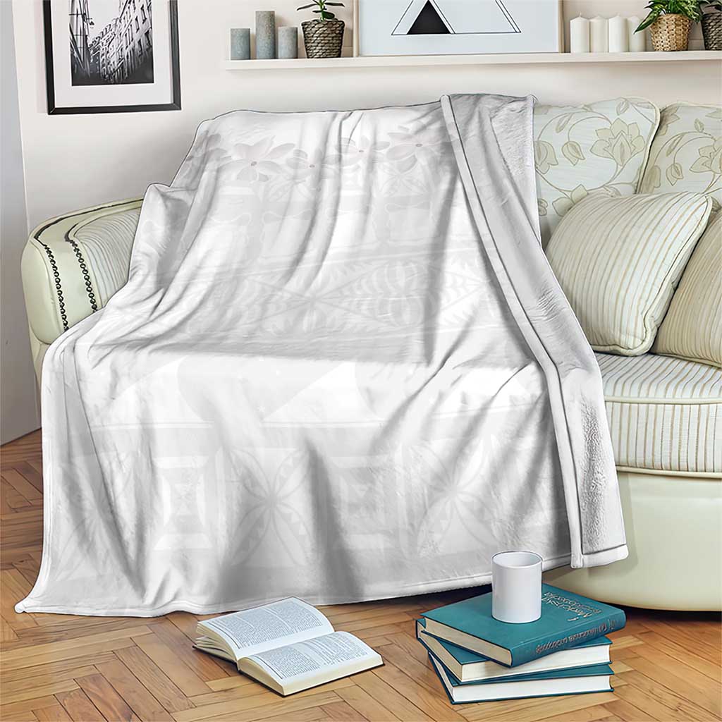 Tokelau White Sunday Blanket Polynesian Pattern Gardenia Thunbergia