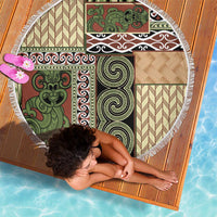 Beige Aotearoa Kowhaiwhai Pattern Beach Blanket NZ Maori Quilt Style