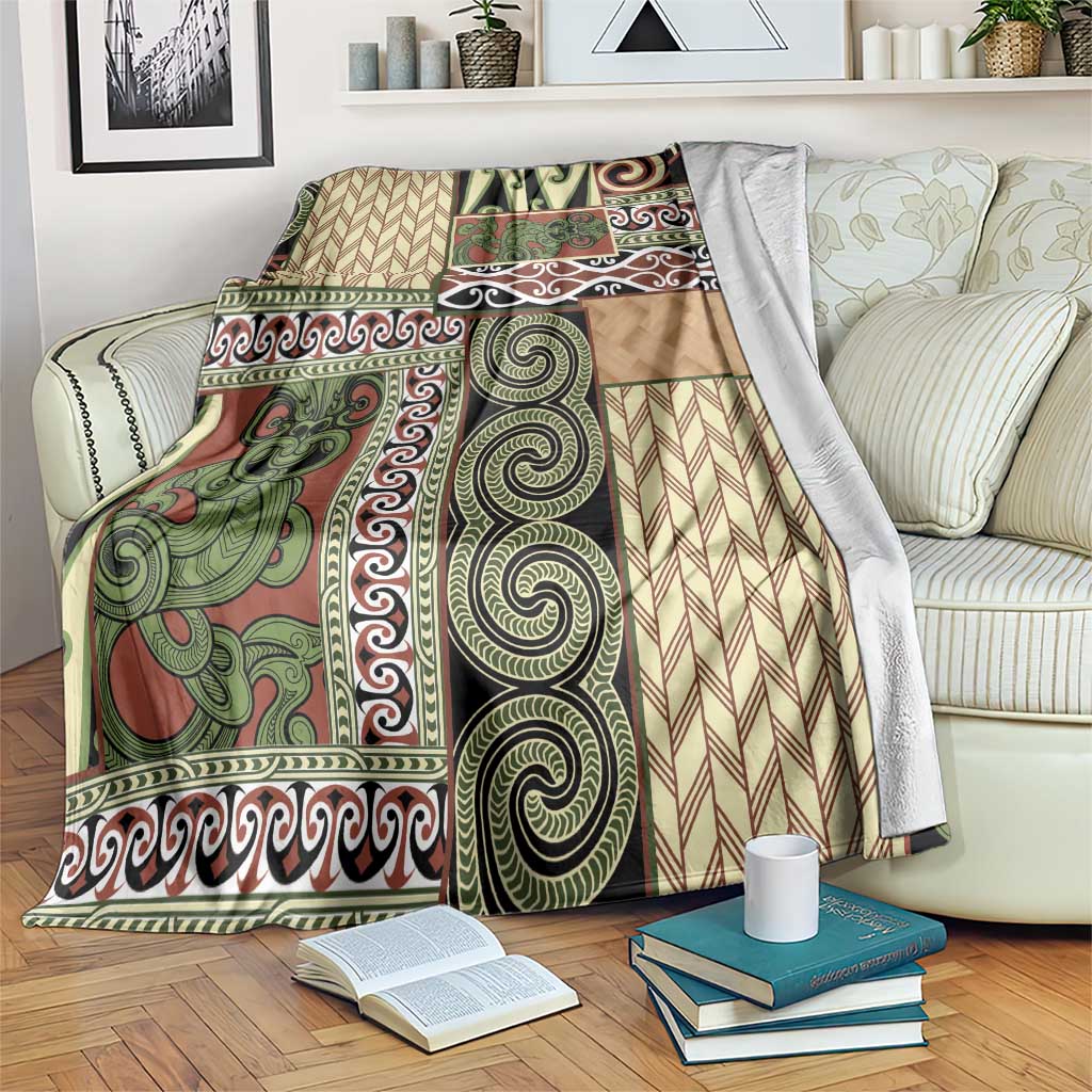 Beige Aotearoa Kowhaiwhai Pattern Blanket NZ Maori Quilt Style