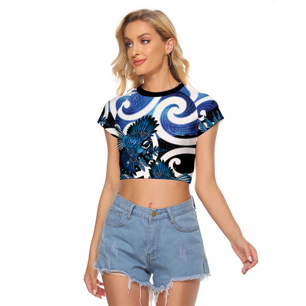 Piwakawaka New Zealand Matariki Raglan Cropped T Shirt Maori New Year Silver Fern Blue Galaxy
