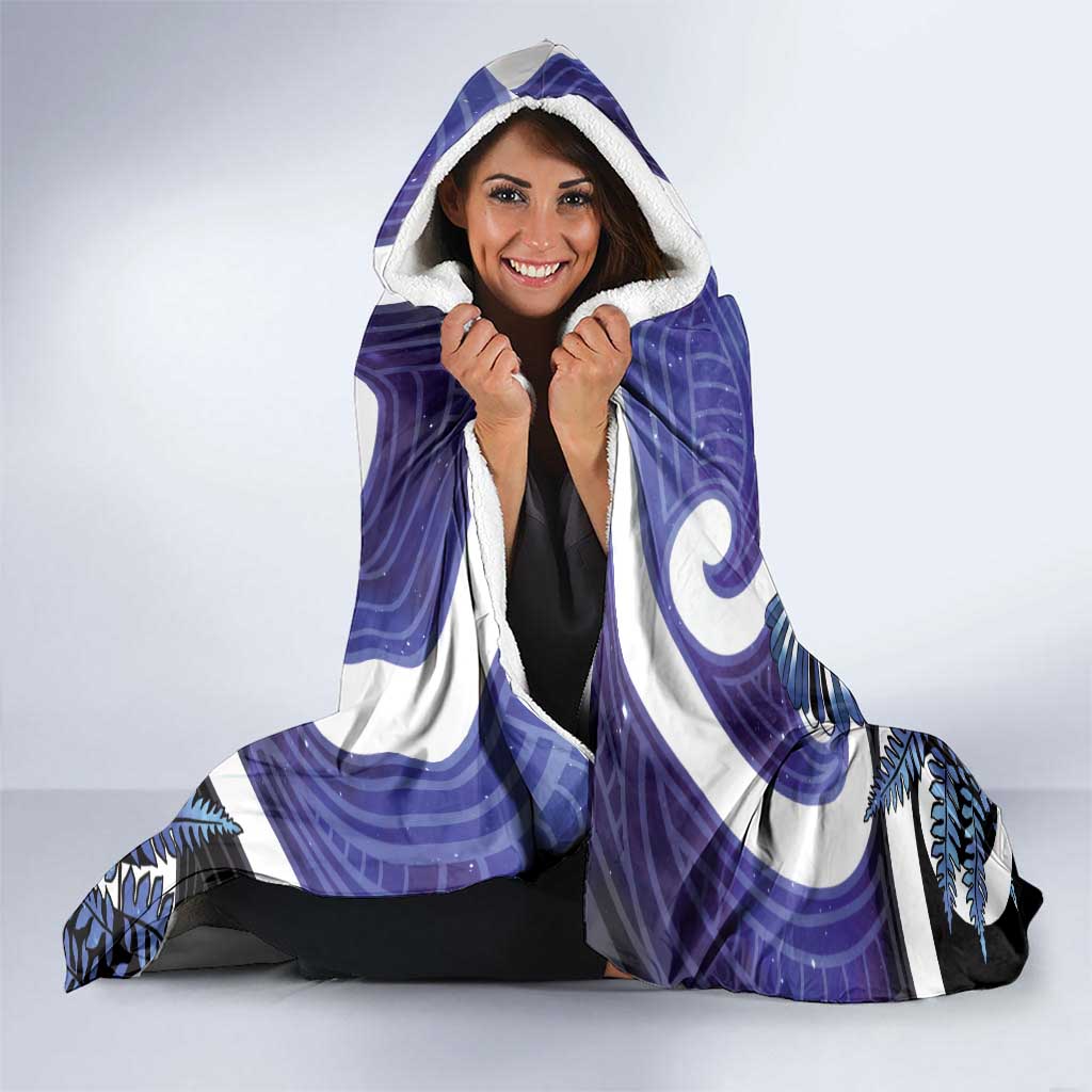 Piwakawaka New Zealand Matariki Hooded Blanket Maori New Year Silver Fern Purple Galaxy