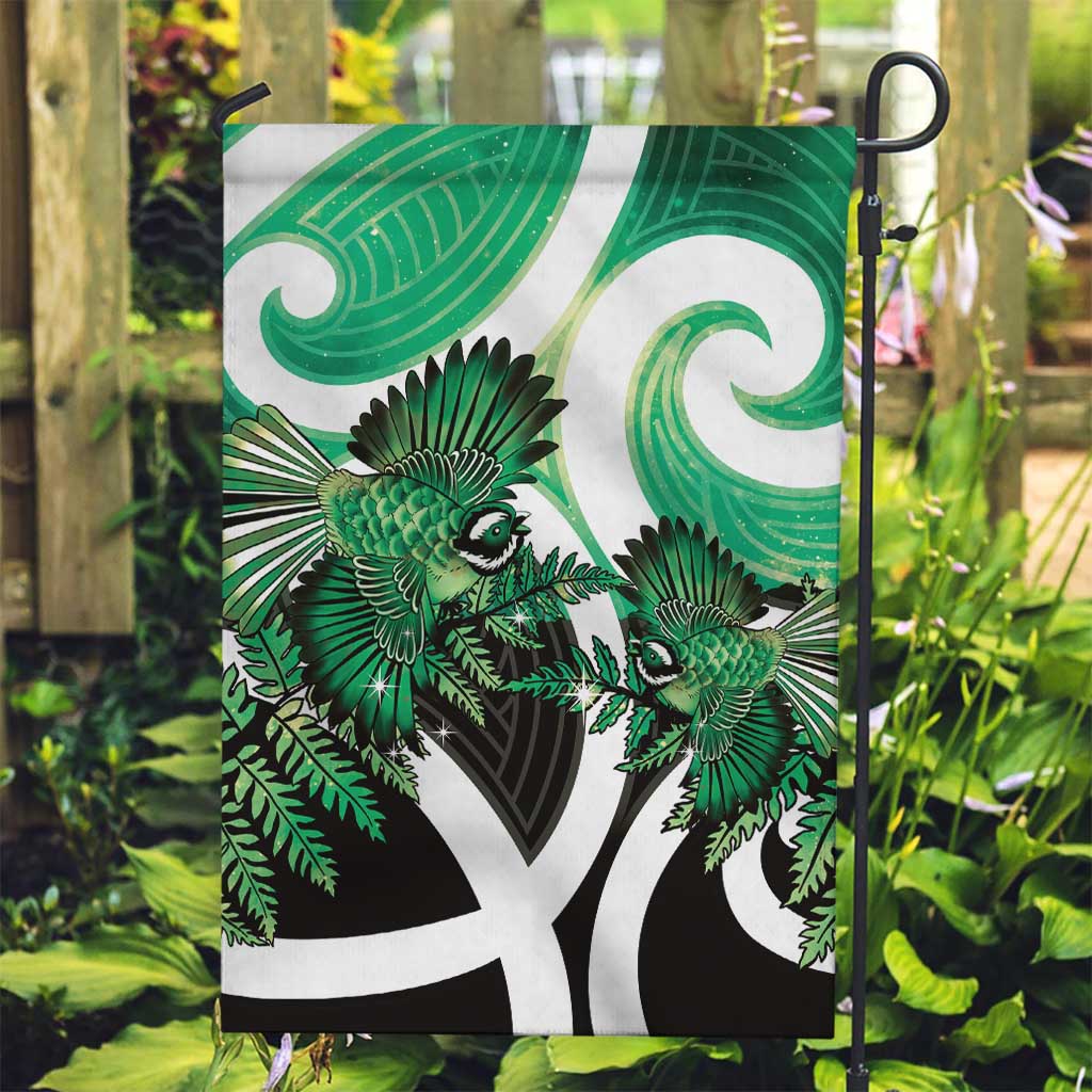 Piwakawaka New Zealand Matariki Garden Flag Maori New Year Silver Fern Green Galaxy