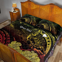 Personalised Hawaii Nene Goose Quilt Bed Set Hawaiian Map Hibiscus Polynesian Art - Reggae Gradient