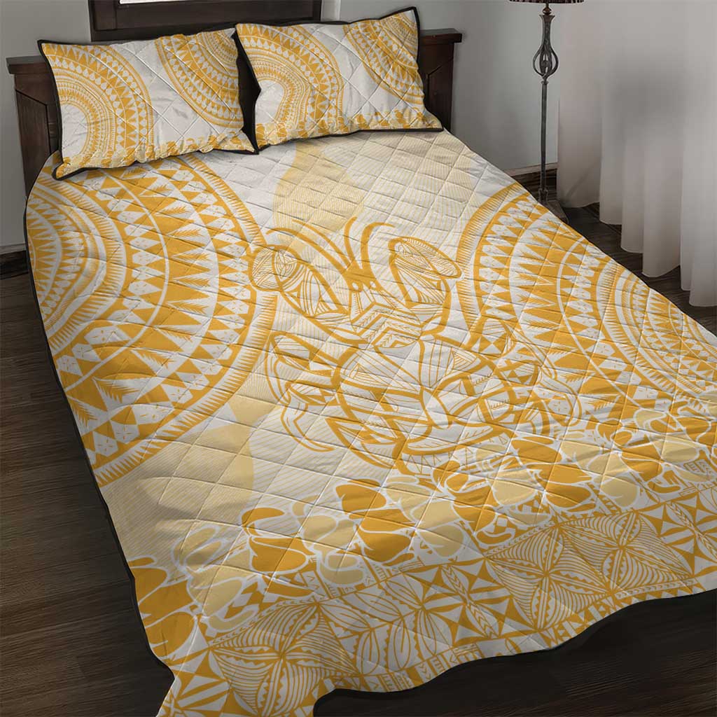 Niue Language Week Quilt Bed Set The Rock Coconut Crab - Siapo Gold Pastel LT14 Gold - Polynesian Pride
