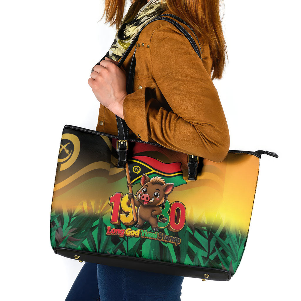 Vanuatu Independence Day Leather Tote Bag Chibi Boar Proud To Be A Ni-Van