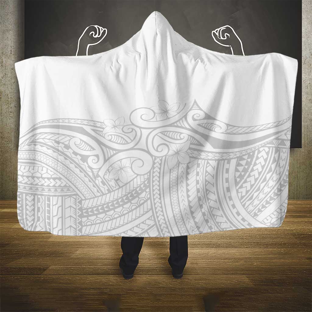 Polynesia White Sunday Hooded Blanket Plumeria Polynesian Tribal Grey Color - Polynesian Pride