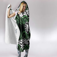 Personalised Cook Islands Mitiaro Hooded Blanket Tiare Maori Polynesian Waves Tattoo