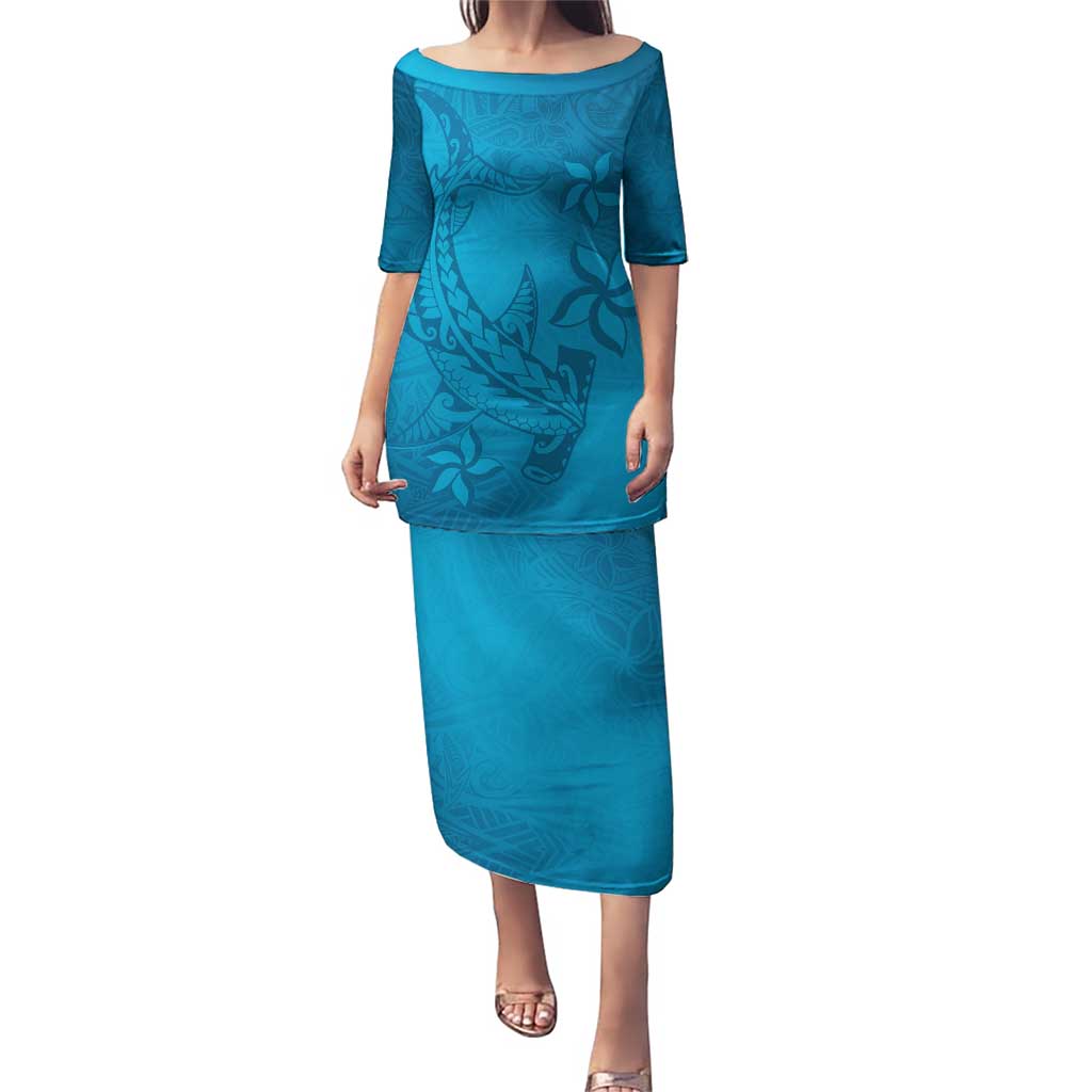 Blue Gradient Polynesia Puletasi Hawaiian Tribal Hammerhead Shark Tattoo LT14 Long Dress Blue - Polynesian Pride