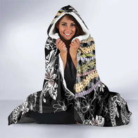 Black Palaka Hawaii Leis Hooded Blanket Hawaiian-plaid Elegant Tropical Vibes LT14 - Polynesian Pride