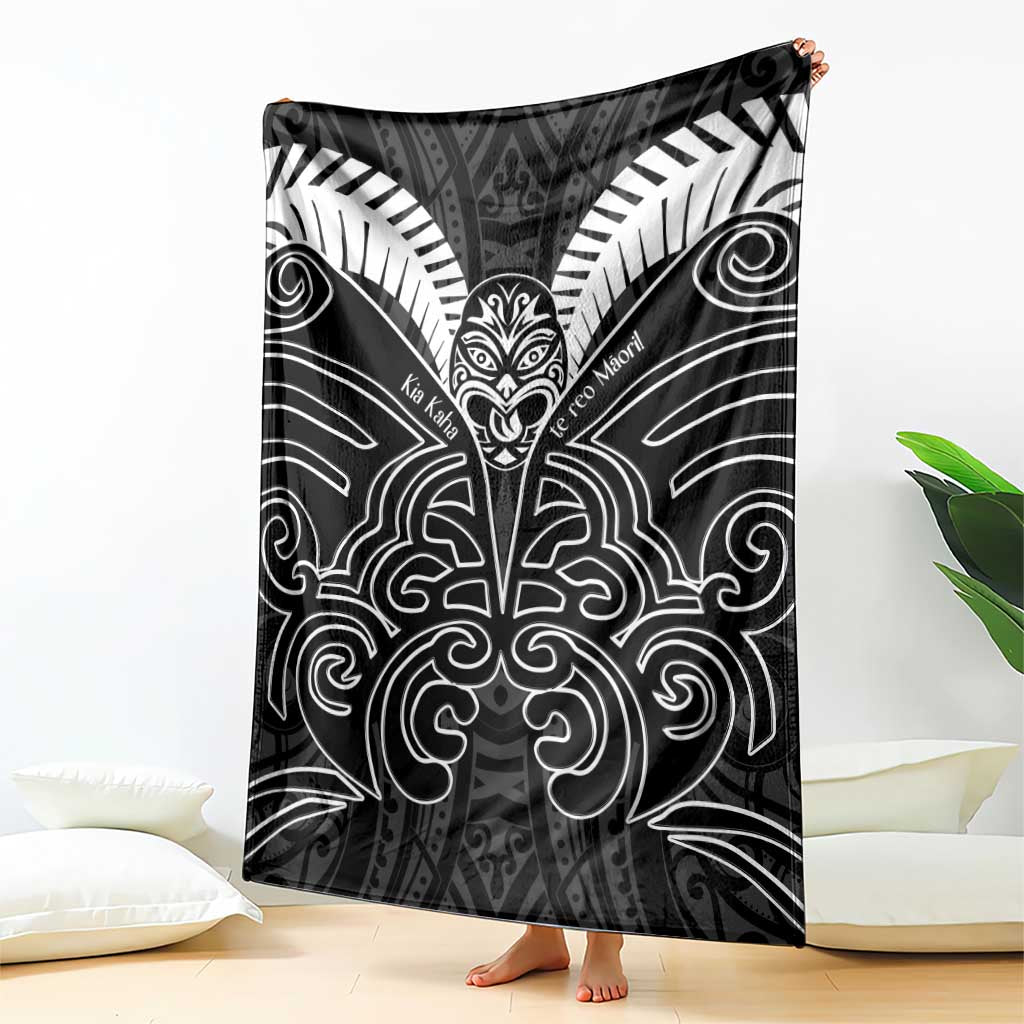 Kia Kaha Te Reo Maori Blanket Aotearoa Hei Tiki With Hongi LT14 - Polynesian Pride