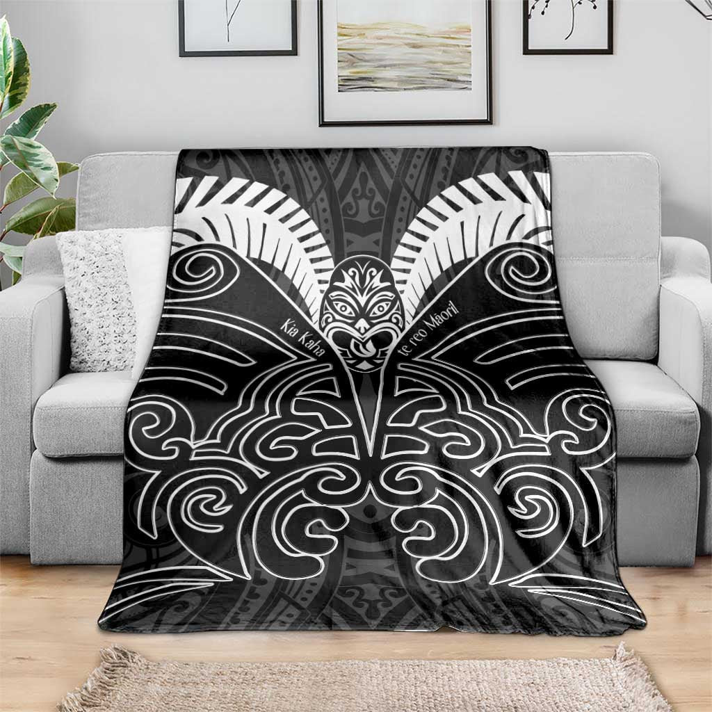 Kia Kaha Te Reo Maori Blanket Aotearoa Hei Tiki With Hongi LT14 - Polynesian Pride
