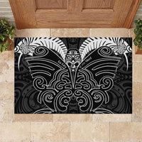Kia Kaha Te Reo Maori Rubber Doormat Aotearoa Hei Tiki With Hongi LT14 Black - Polynesian Pride