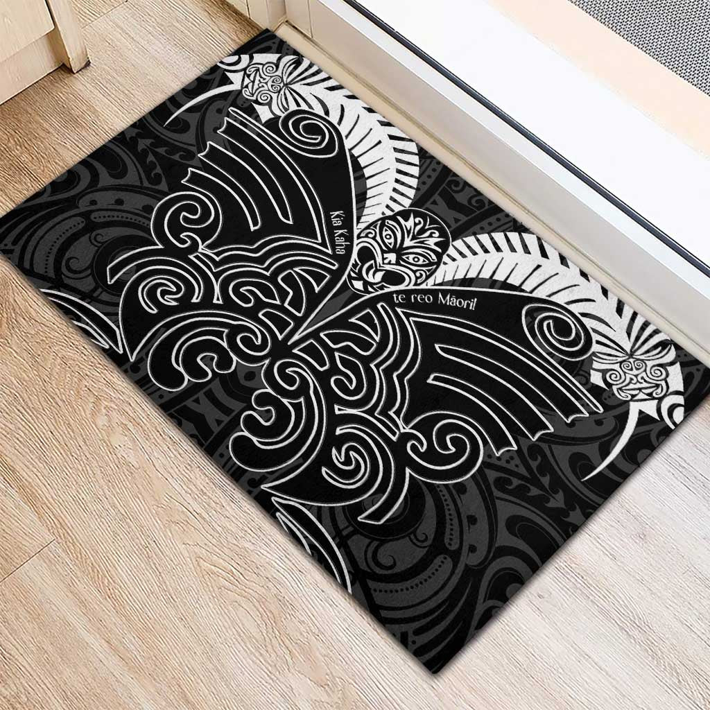 Kia Kaha Te Reo Maori Rubber Doormat Aotearoa Hei Tiki With Hongi LT14 - Polynesian Pride