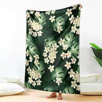 Green Tropical Hawaii Blanket Seamless Monstera Plumeria Hawaiian Pattern - Polynesian Pride