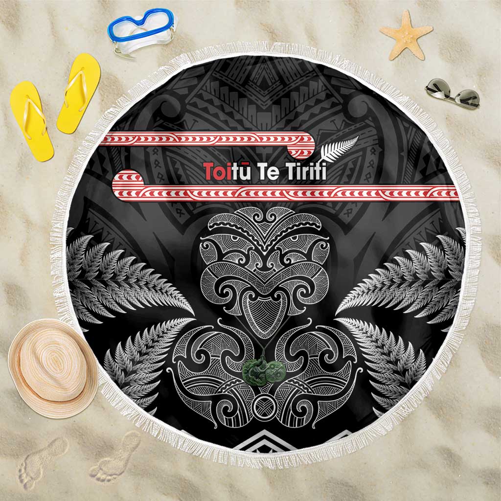 Aotearoa Toitu Te Tiriti Beach Blanket Stand Together! Stand Stronger! - NZ Tiki LT14 One Size 150cm Black - Polynesian Pride