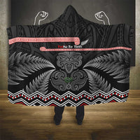 Aotearoa Toitu Te Tiriti Hooded Blanket Stand Together! Stand Stronger! - NZ Tiki LT14 - Polynesian Pride