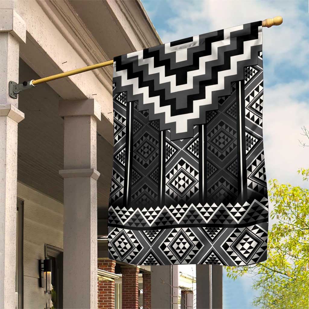 Black Taniko Aotearoa Garden Flag Niho Taniwha Mix Poutama LT14 House Flag Black - Polynesian Pride