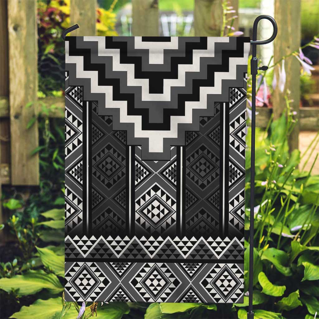 Black Taniko Aotearoa Garden Flag Niho Taniwha Mix Poutama LT14 Garden Flag Black - Polynesian Pride