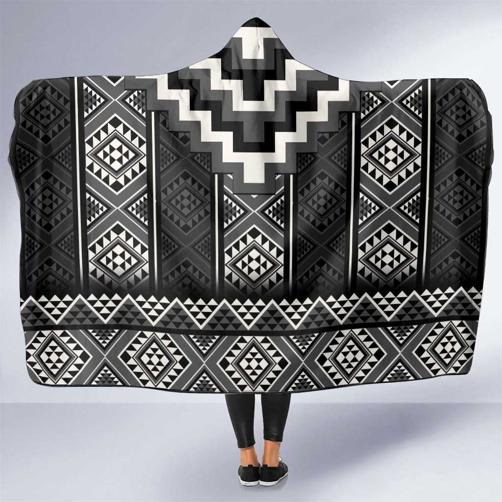Black Taniko Aotearoa Hooded Blanket Niho Taniwha Mix Poutama LT14 One Size Black - Polynesian Pride