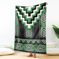 Green Taniko Pattern Aotearoa Blanket Niho Taniwha Mix Poutama LT14 - Polynesian Pride