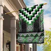 Green Taniko Pattern Aotearoa Garden Flag Niho Taniwha Mix Poutama LT14 House Flag Green - Polynesian Pride
