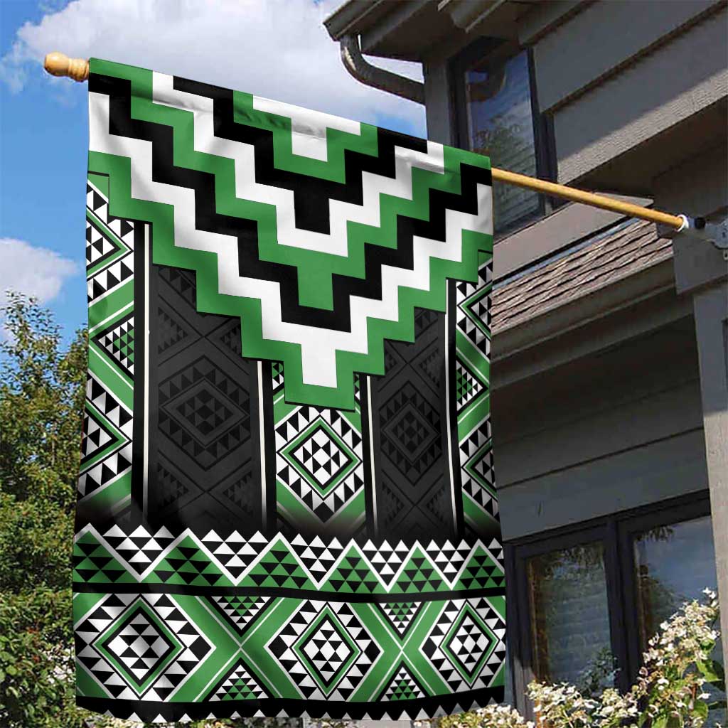 Green Taniko Pattern Aotearoa Garden Flag Niho Taniwha Mix Poutama LT14 - Polynesian Pride