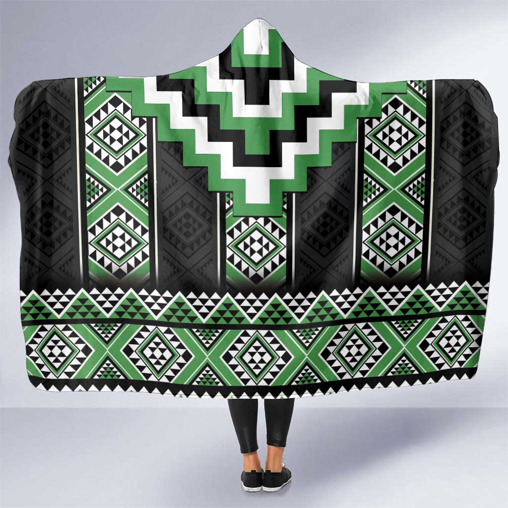 Green Taniko Pattern Aotearoa Hooded Blanket Niho Taniwha Mix Poutama